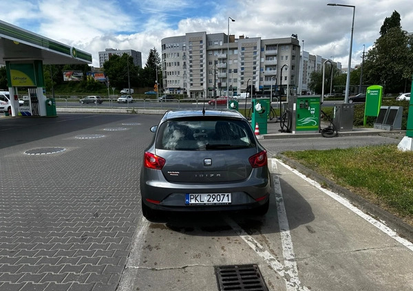 Seat Ibiza cena 19500 przebieg: 177000, rok produkcji 2012 z Poznań małe 154